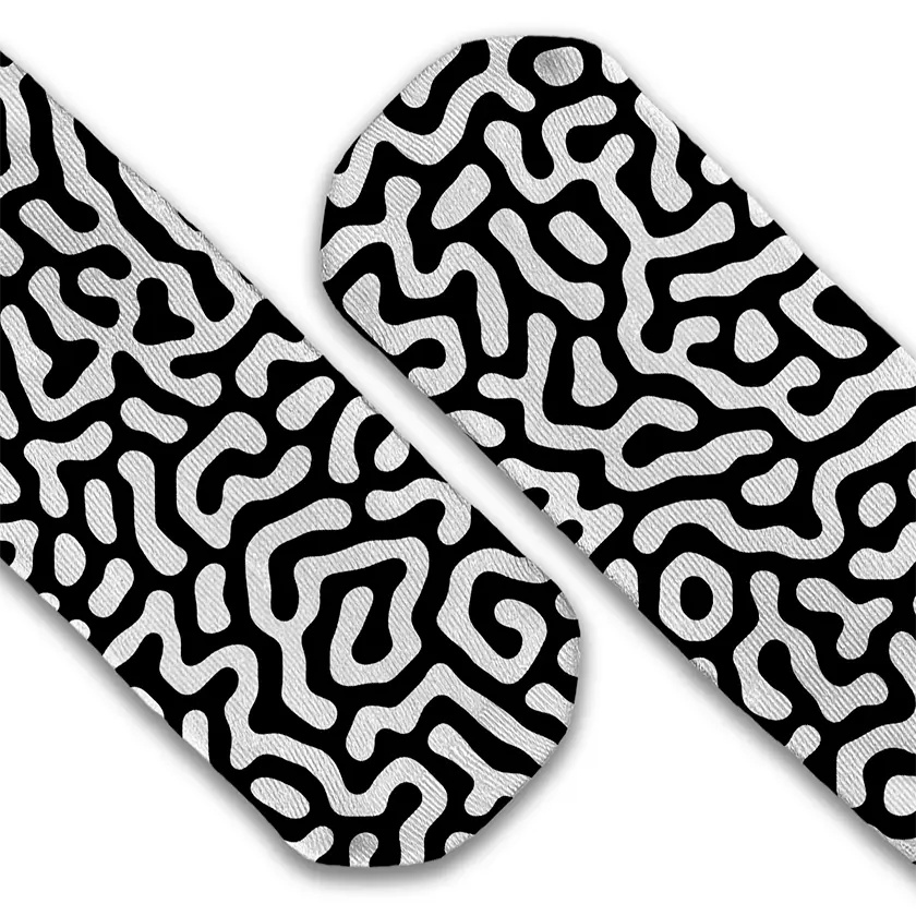 Squiggle crew socks